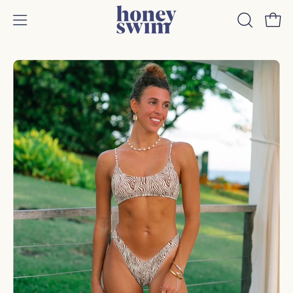 Size small top and bottom 
Bottom coverage-classic
Missed the exchange window